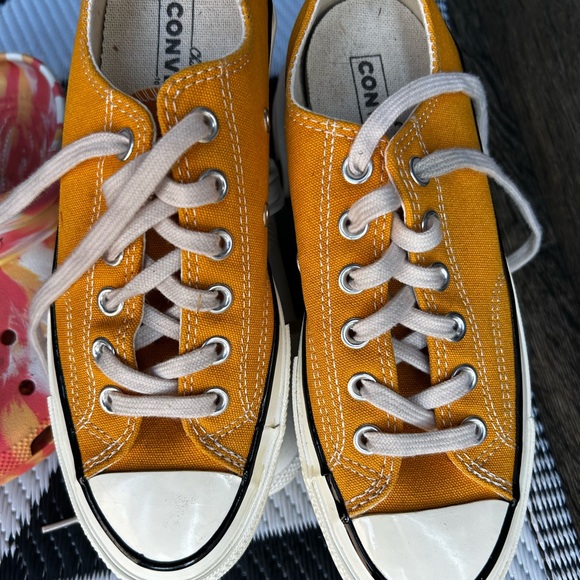 Converse Mustard Sneakers - Picture 1 of 2